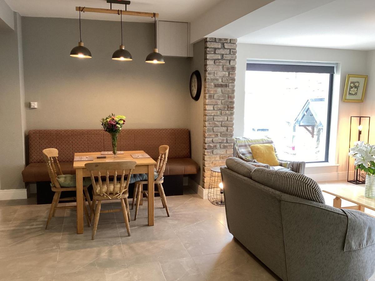 Roundstone Retreats Roundstone Harbour Lightsアパートメント エクステリア 写真